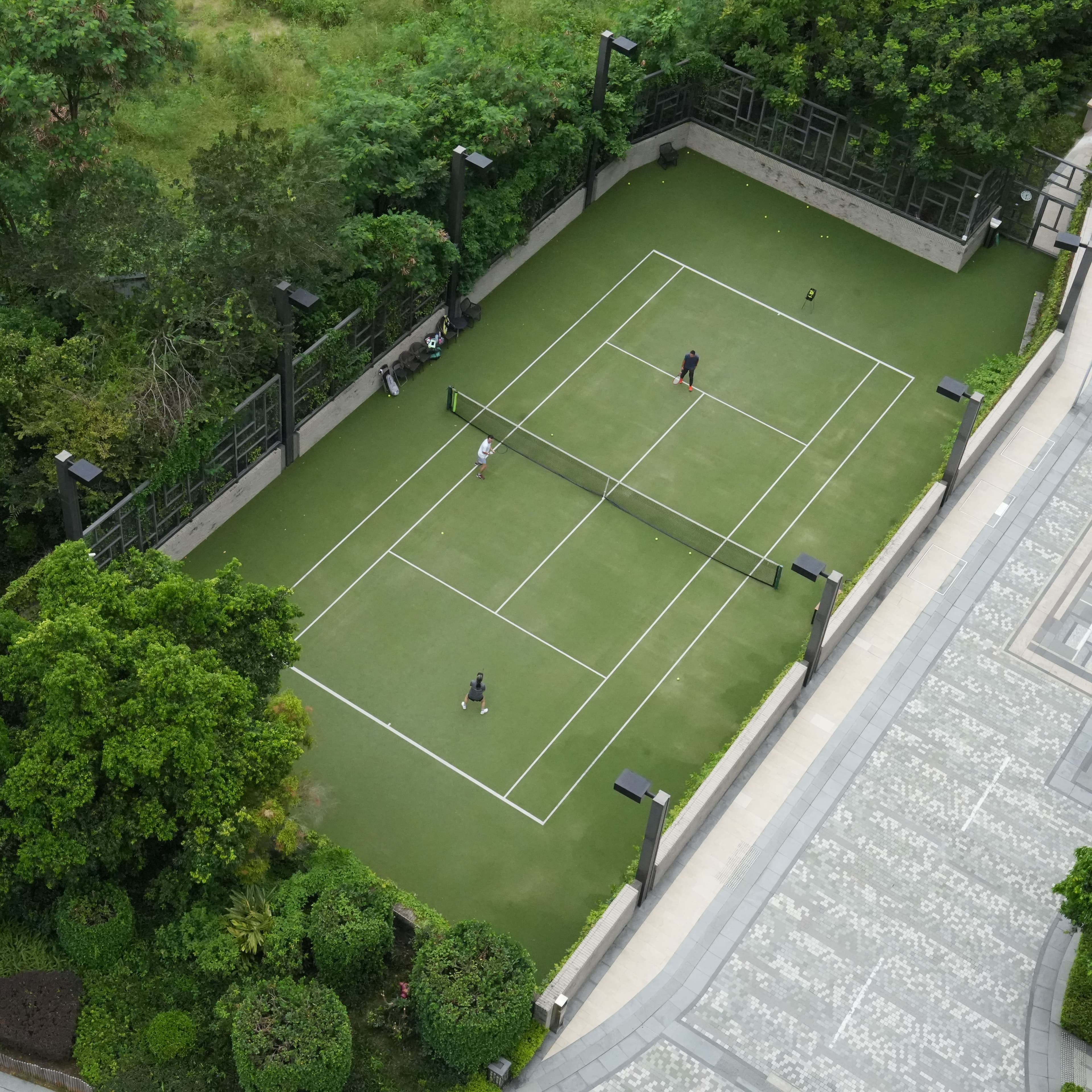 Tennis PMH sân chính