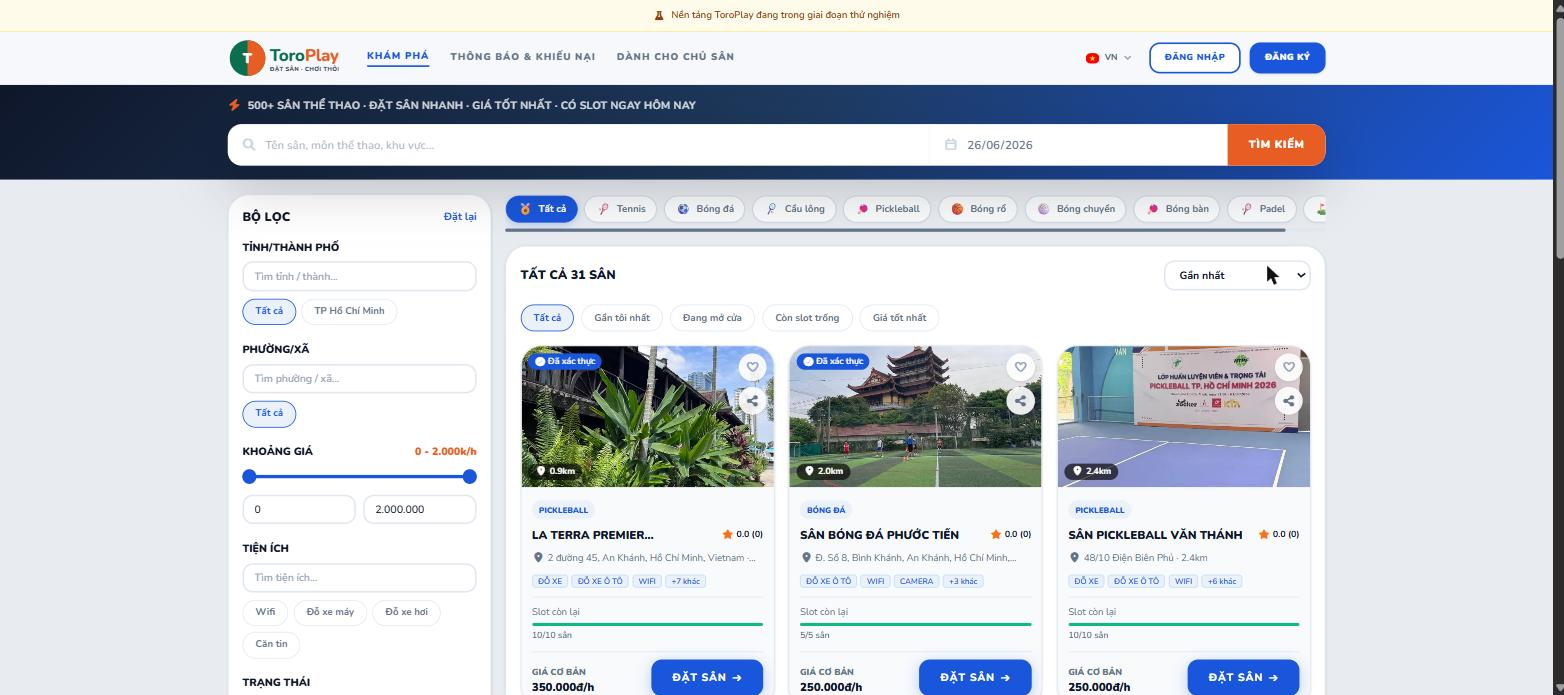 Trang kết quả tìm kiếm với bộ lọc và danh sách sân.